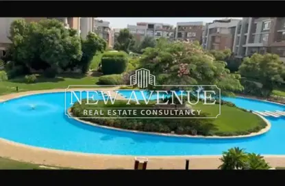 (بنتهاوس  (روف - 3 غرف نوم - 3 حمامات للبيع في جراندا - الحي الخامس - مدينة الشروق - القاهرة