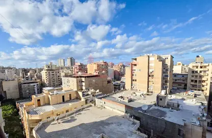 Apartment - 3 Bedrooms - 2 Bathrooms for sale in Ali Zou Al Fekar St. - Kafr Abdo - Roushdy - Hay Sharq - Alexandria