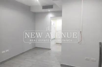 مساحات مكتبية - غرفة نوم - 1 حمام للبيع في شارع زكريا احمد - البنفسج 5 - البنفسج - مدينة القاهرة الجديدة - القاهرة