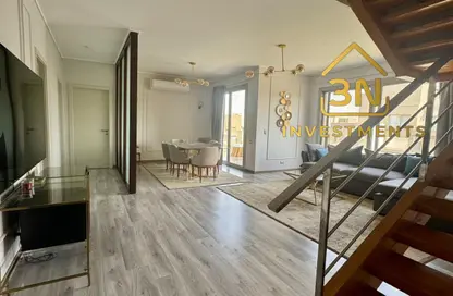 (بنتهاوس  (روف - 3 غرف نوم - 3 حمامات للايجار في فيلدج جيت - المستثمرين الجنوبية - مدينة القاهرة الجديدة - القاهرة