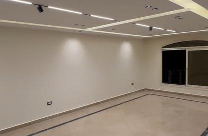 Apartment - 3 Bedrooms - 2 Bathrooms for sale in 6th Zone - Nasr City - Cairo