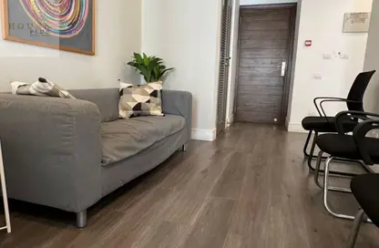 مساحات مكتبية - 6 غرف نوم - 3 حمامات للايجار في ذا كورت ياردز - كمبوندات الشيخ زايد - الشيخ زايد - الجيزة