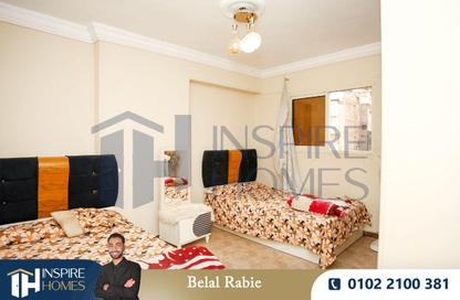 شقة - 3 غرف نوم - 2 حمامات للبيع في شارع إسكندر إبراهيم - ميامي - حي اول المنتزة - الاسكندرية