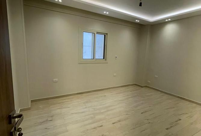 99114277 - Property Image 2