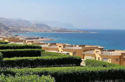 منزل مزدوج - 3 غرف نوم - 4 حمامات للبيع في تلال السخنة - العين السخنة - السويس