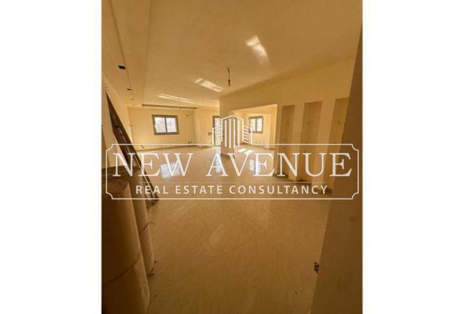 8715026 - Property Image 2