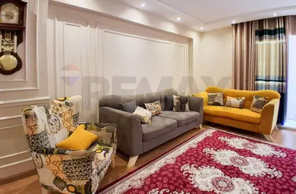 Apartment - 3 Bedrooms - 1 Bathroom for sale in Al Nabawy El Mohandes St. - El Mandara - Hay Than El Montazah - Alexandria Apartment - 3 Bedrooms - 1 Bathroom for sale in Al Nabawy El Mohandes St. - El Mandara - Hay Than El Montazah - Alexandria