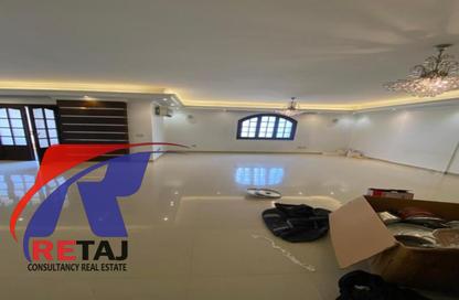 Apartment - 4 Bedrooms - 3 Bathrooms for rent in Makram Ebeid St. - 6th Zone - Nasr City - Cairo