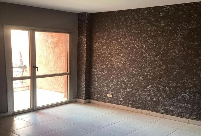 2OgoUjzRQyu - Property Image 2