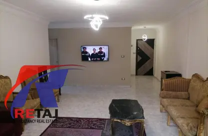 شقة - 3 غرف نوم - 1 حمام للايجار في شارع النزهه - ارض الجولف - مصر الجديدة - القاهرة