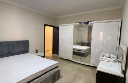 Apartment - 3 Bedrooms - 2 Bathrooms for rent in Mostashareen - North Investors Area - New Cairo City - Cairo