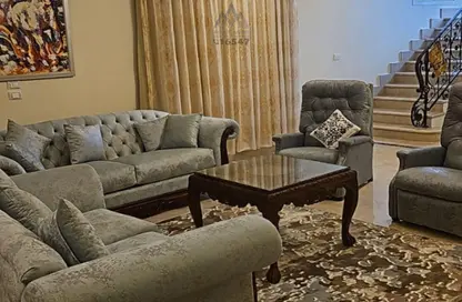 فيلا - 5 غرف نوم - 4 حمامات للبيع في پريڤادو - مدينتي - القاهرة