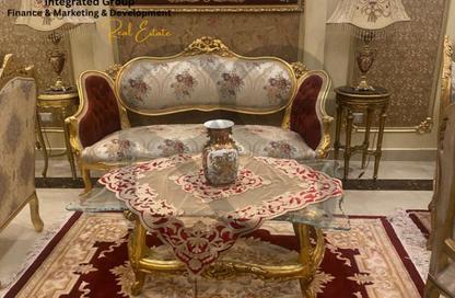 Villa - 5 Bedrooms - 6 Bathrooms for rent in 8th District - Sheikh Zayed City - Giza