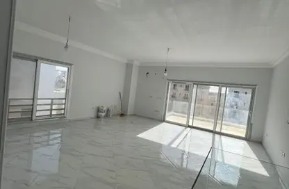 Duplex - 3 Bedrooms - 3 Bathrooms for sale in Hyde Park - New Cairo City - Cairo