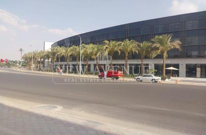 Office Space - Studio - 1 Bathroom for rent in Lake View Residence - 5th Settlement Compounds - The 5th Settlement - New Cairo City - Cairo