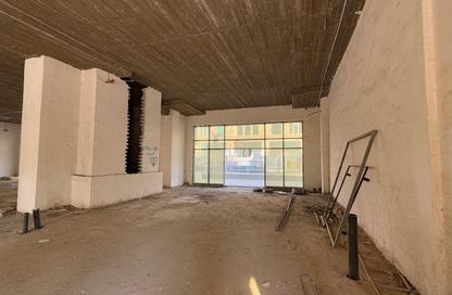 Shop - Studio - 2 Bathrooms for rent in Mohamed Naguib Axis - Abou El Houl - New Cairo City - Cairo