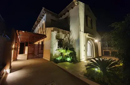 فيلا - 4 غرف نوم - 4 حمامات للايجار في ميفيدا - كمبوندات التجمع الخامس - التجمع الخامس - مدينة القاهرة الجديدة - القاهرة