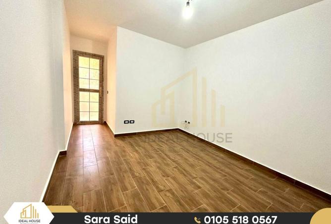 65923326 - Property Image 3