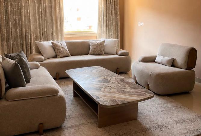 99105896 - Property Image 2