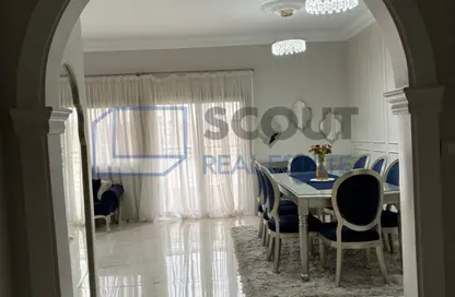 Apartment - 3 Bedrooms - 3 Bathrooms for sale in Area B - Ganoob El Acadimia - New Cairo City - Cairo