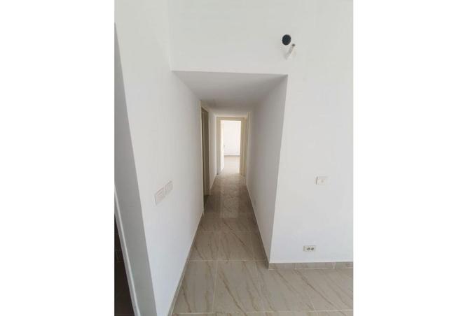 68277492 - صورة العقار 3