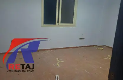Apartment - 4 Bedrooms - 2 Bathrooms for rent in Ahmed Al Zomor St. - 9th Zone - Nasr City - Cairo