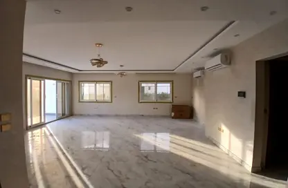 فيلا - 3 غرف نوم - 3 حمامات للايجار في مدينتي - القاهرة