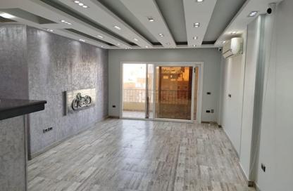 Apartment - 3 Bedrooms - 2 Bathrooms for rent in Dream Land - Al Wahat Road - 6 October City - Giza