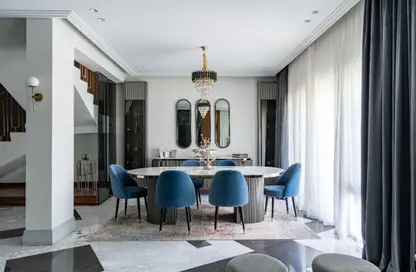 تاون هاوس - 3 غرف نوم - 4 حمامات للبيع في مول هايد بارك بيزنس - شارع التسعين الجنوبي - التجمع الخامس - مدينة القاهرة الجديدة - القاهرة