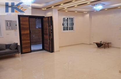 Villa - 4 Bedrooms - 4 Bathrooms for rent in Gate 4 - Mena - Hadayek El Ahram - Giza