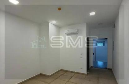 Office Space - Studio - 1 for rent in Lake Town Mall - 5th Settlement Compounds - The 5th Settlement - New Cairo City - Cairo