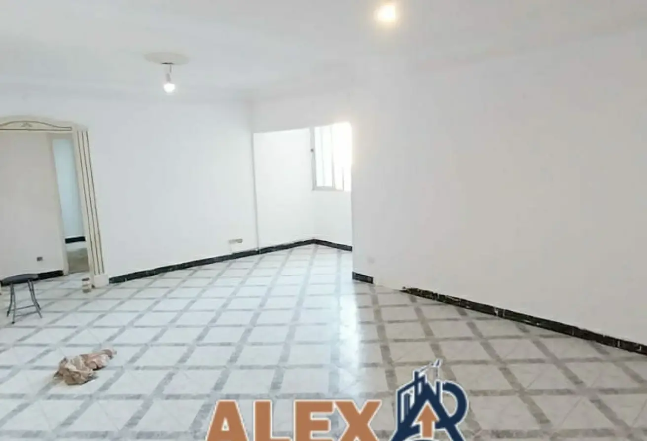 121658648 - Property Main Image