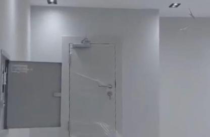 Office Space - Studio - 1 Bathroom for rent in Hyde Park Business District Mall - South Teseen St. - The 5th Settlement - New Cairo City - Cairo