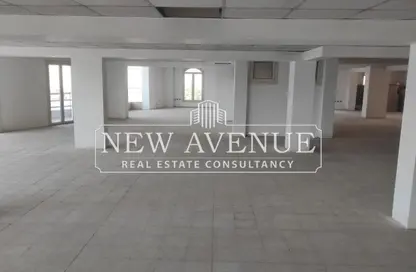 Office Space - 4 Bedrooms - 3 Bathrooms for rent in Zahraa Al Maadi St. - Degla - Hay El Maadi - Cairo
