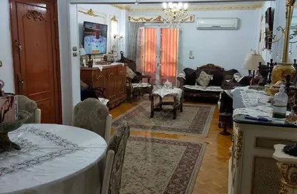 Apartment - 3 Bedrooms - 1 Bathroom for sale in Gamal Abdel Nasser Road - El Asafra Bahary - Asafra - Hay Than El Montazah - Alexandria