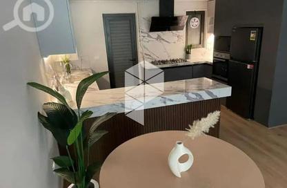Apartment - 2 Bedrooms - 2 Bathrooms for sale in Lake View Residence - 5th Settlement Compounds - The 5th Settlement - New Cairo City - Cairo