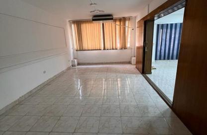 Apartment - 3 Bedrooms - 2 Bathrooms for rent in Salah Salem St. - Roxy - Heliopolis - Masr El Gedida - Cairo