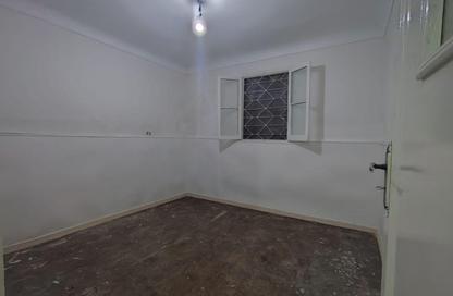Apartment - 2 Bedrooms - 1 Bathroom for sale in Gamal Abdel Nasser Road - Sidi Beshr - Hay Awal El Montazah - Alexandria