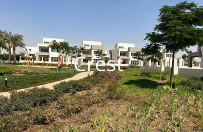 Villa - 4 Bedrooms - 3 Bathrooms for sale in Cluster 18 - Hyde Park - New Cairo City - Cairo