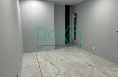 Office Space - Studio - 2 Bathrooms for rent in The portal - Beverly Hills - Sheikh Zayed Compounds - Sheikh Zayed City - Giza