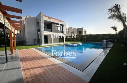 Villa - 4 Bedrooms - 6 Bathrooms for sale in Al Karma 4 - Sheikh Zayed Compounds - Sheikh Zayed City - Giza