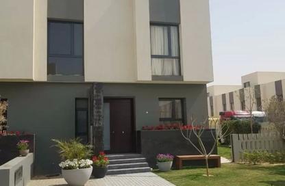 تاون هاوس - 3 غرف نوم - 4 حمامات للبيع في كمبوند البروج - كمبوندات الشروق - مدينة الشروق - القاهرة تاون هاوس - 3 غرف نوم - 4 حمامات للبيع في كمبوند البروج - كمبوندات الشروق - مدينة الشروق - القاهرة