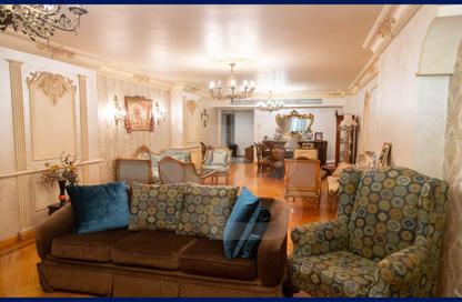 Apartment - 4 Bedrooms - 3 Bathrooms for sale in Albert Al Awal St. - Smouha - Hay Sharq - Alexandria
