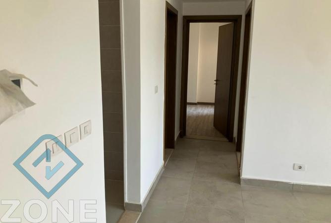 97440437 - Property Image 3