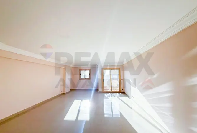 100078806 - Property Image 2