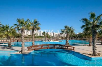 Chalet - 2 Bedrooms - 2 Bathrooms for sale in Sea View - Ras Al Hekma - North Coast Chalet - 2 Bedrooms - 2 Bathrooms for sale in Sea View - Ras Al Hekma - North Coast