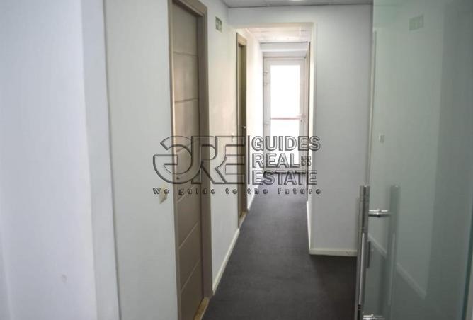 74040615 - Property Image 2