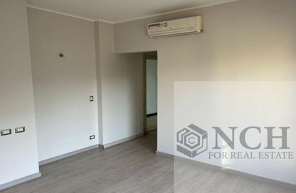 Apartment - 2 Bedrooms - 2 Bathrooms for rent in Palm Hills Village Gate - South Investors Area - New Cairo City - Cairo