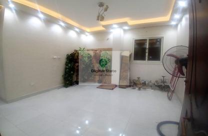 Apartment - 3 Bedrooms - 3 Bathrooms for sale in Mahmoud Ghoneim St. - 6th Zone - Nasr City - Cairo