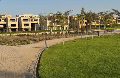 Townhouse - 4 - 4 for sale in New Giza - Cairo Alexandria Desert Road - 6 October City - Giza